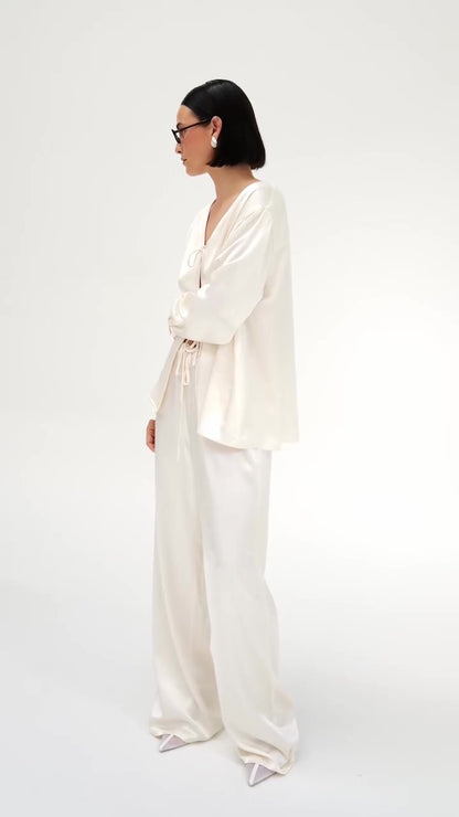 Classic Vintage Pants with a Flattering Fit