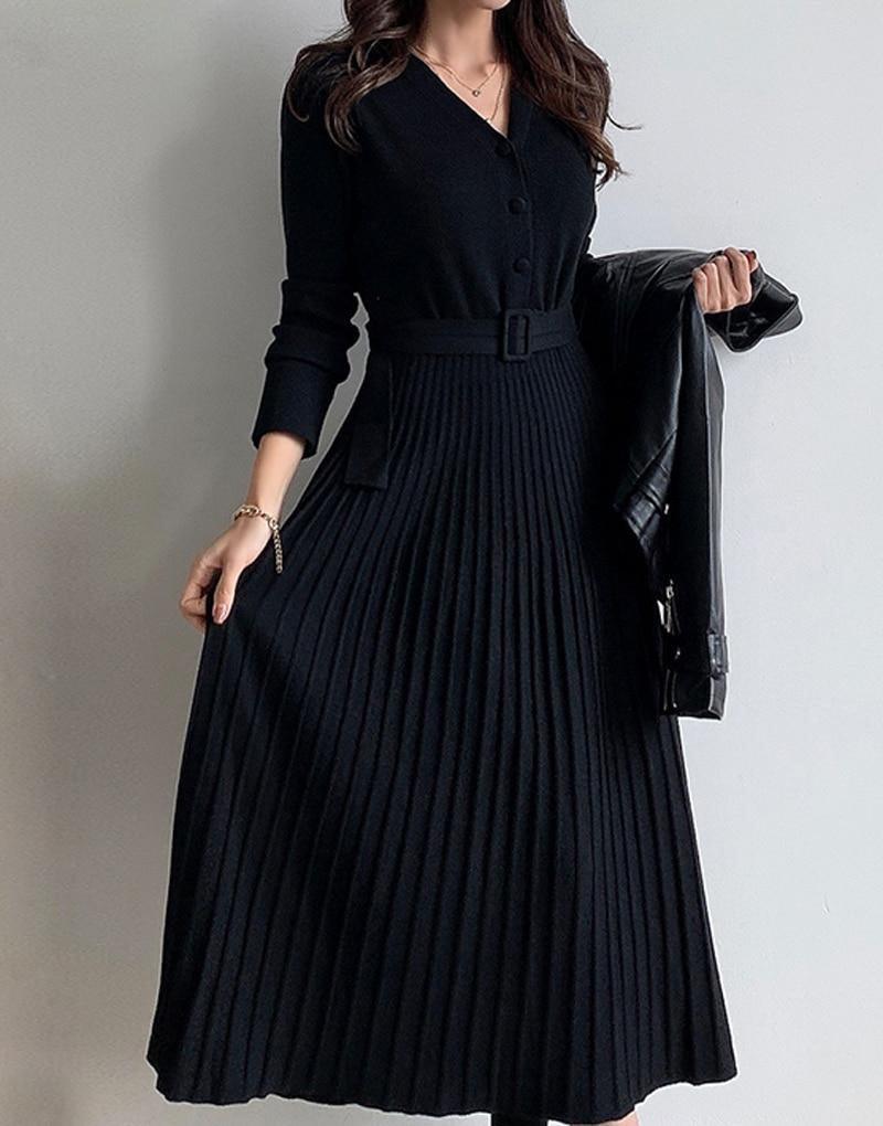 Well Tailored Dress with a Graceful Silhouette