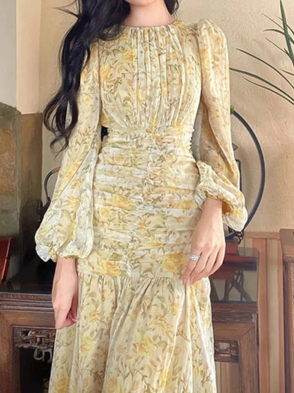Beautifully Crafted Dress in a Classic Style