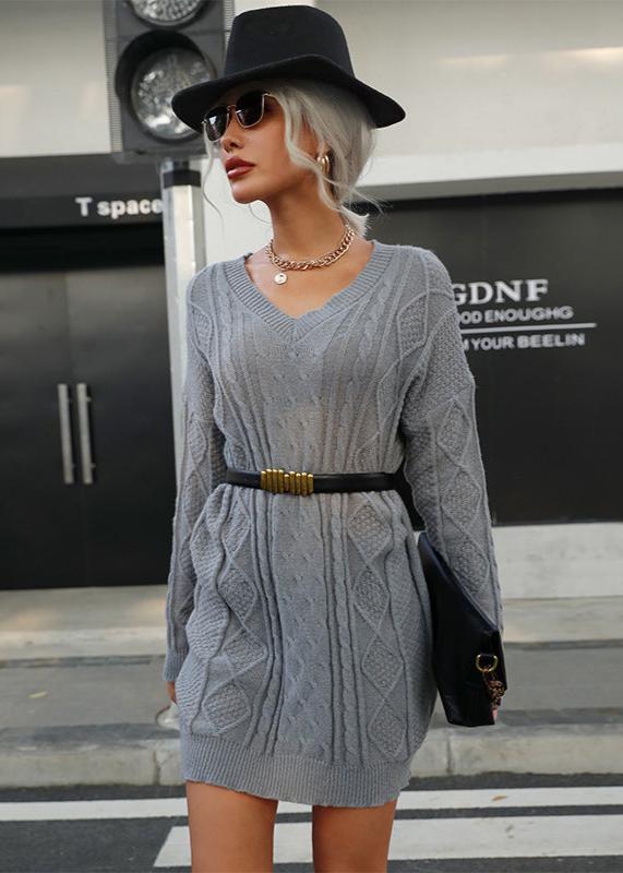 Classic Vintage Sweater with a Flattering Fit
