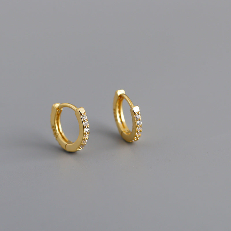 Stunning Gold Earring for Daily Wear