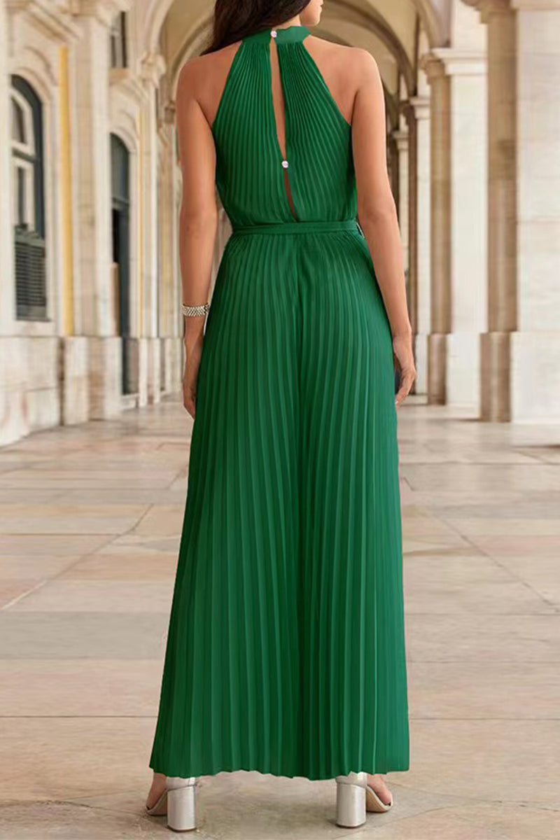 Effortlessly Elegant Garment with a Timeless Design