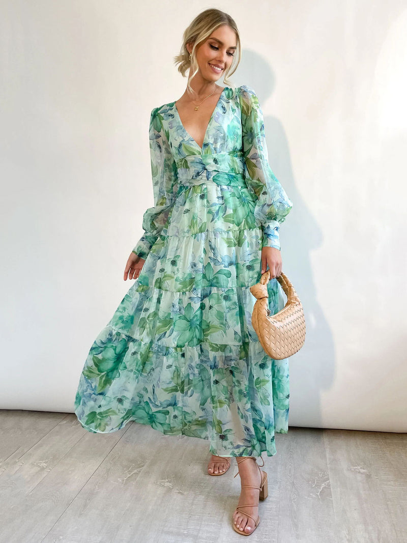 Classic Vintage & Enduringly Stylish Dress