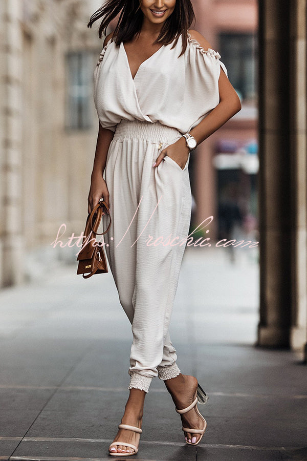 Effortlessly Elegant Garment with a Timeless Design