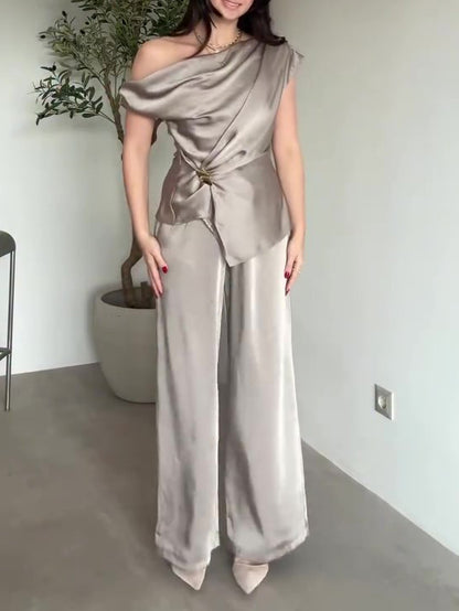 A Vintage Style Pants with Delicate Timeless Details