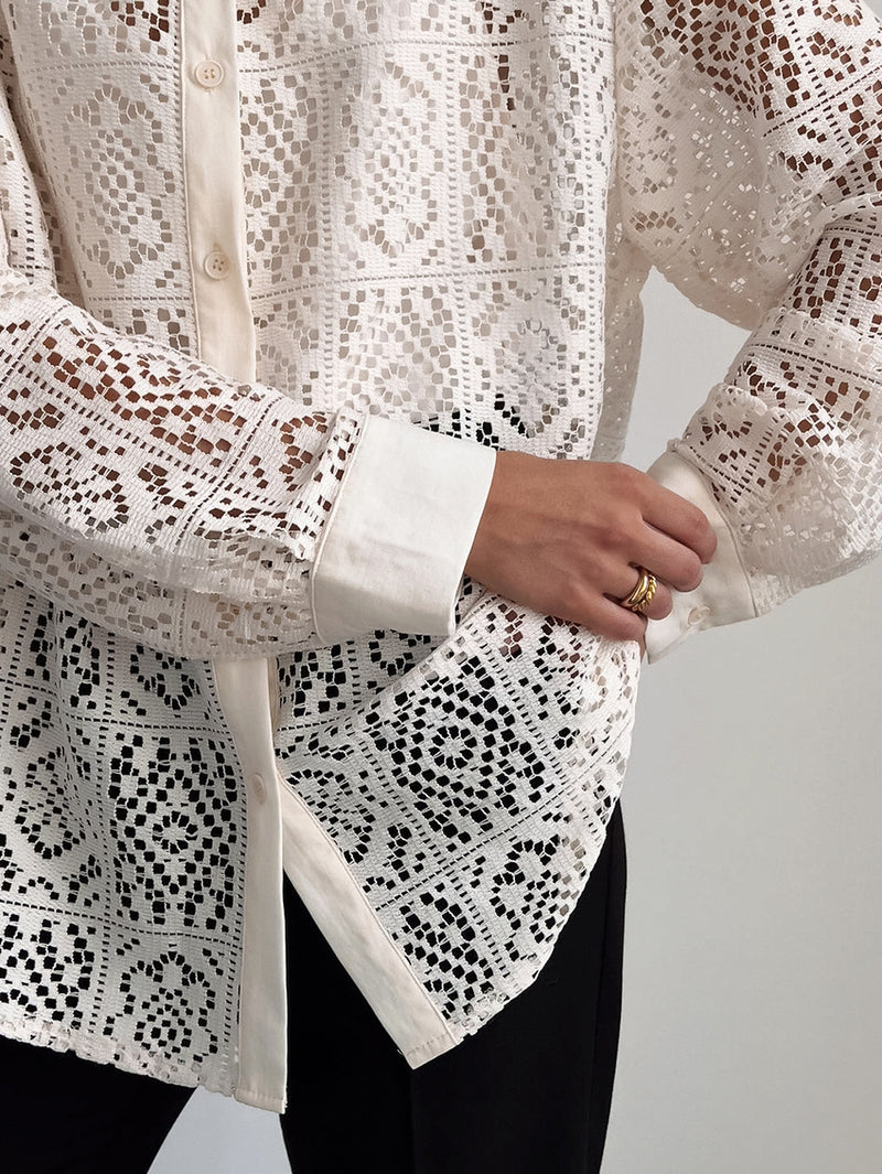 Classic Vintage Shirt with a Flattering Fit