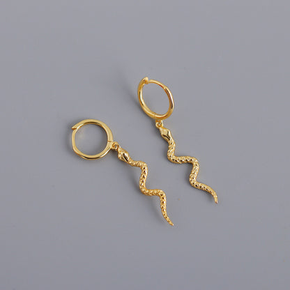 Stunning Gold Earring for Daily Wear