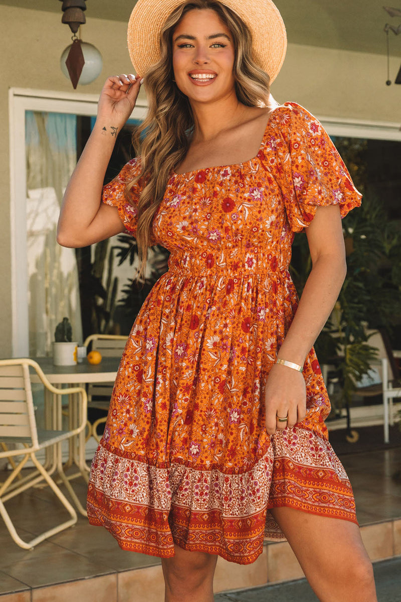 Classic Vintage Dress with a Flattering Fit