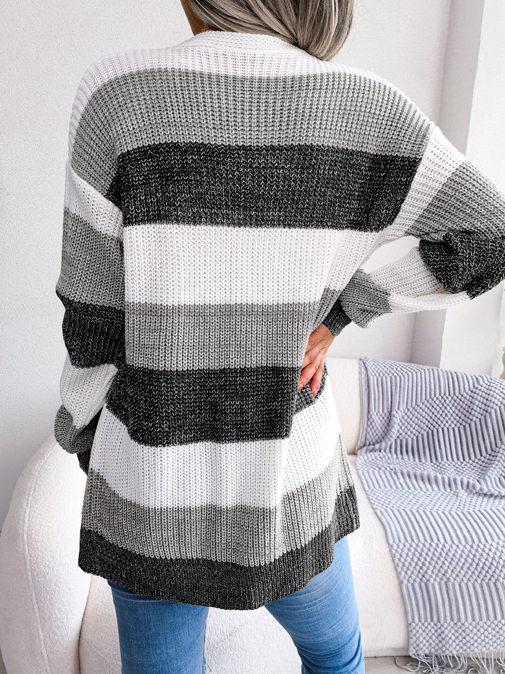 Gracefully Styled Cardigan for Any Occasion