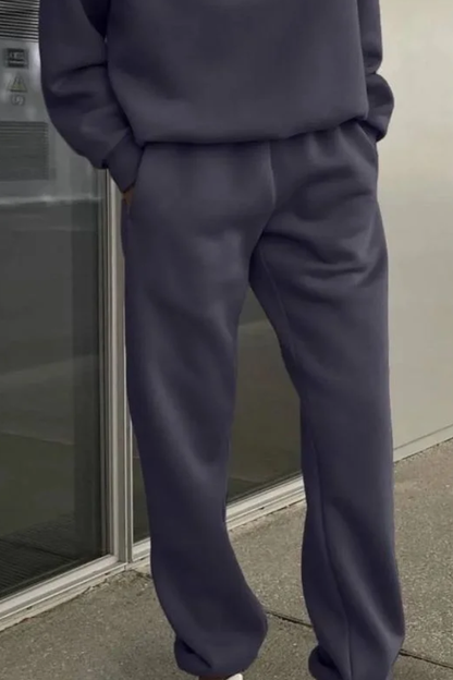 Sophisticated Trousers with a Clean Classic Look