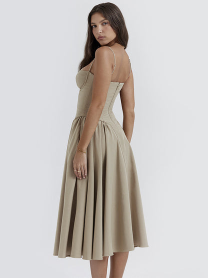 Classic Vintage Dress with a Flattering Fit