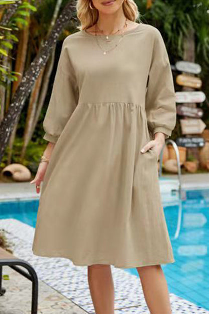Effortlessly Elegant Dress with a Timeless Design