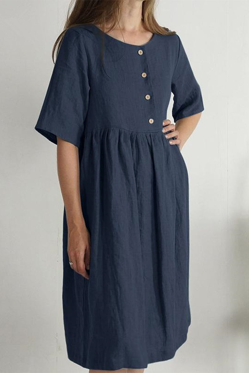 Effortlessly Elegant Dress with a Timeless Design