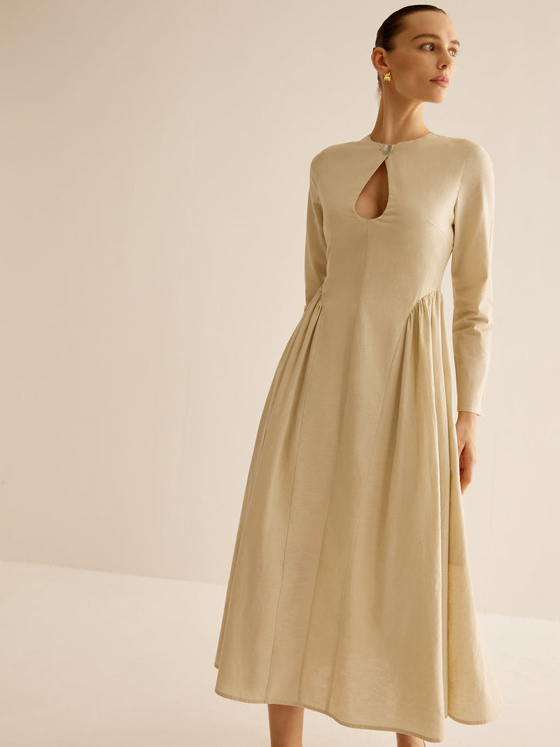 Elegantly Styled Dress for Everyday Wear