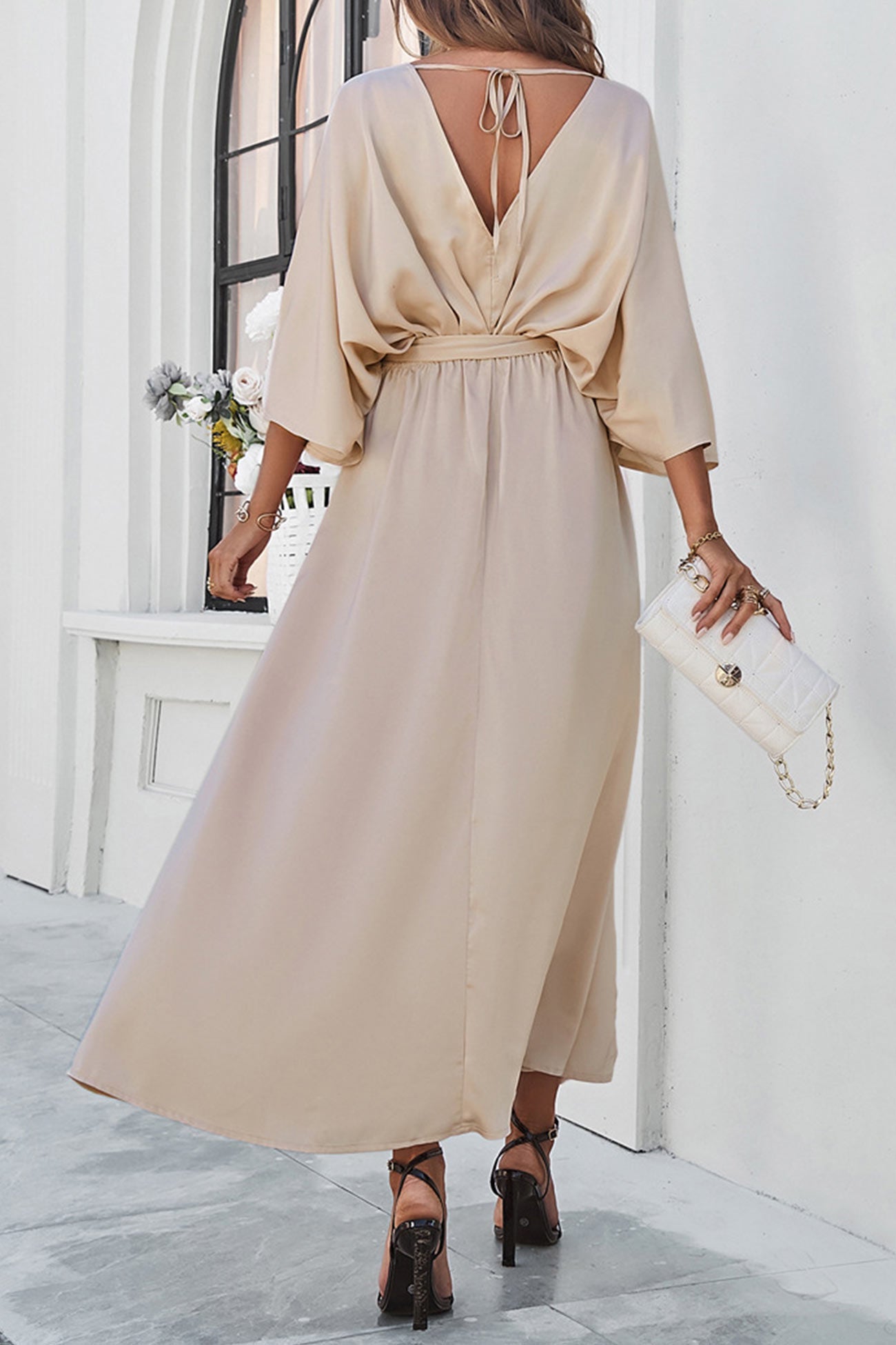 Gracefully Styled Dress for Any Occasion