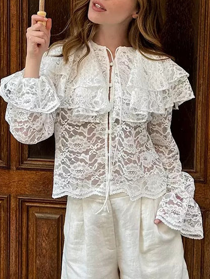 Sophisticated Blouse with a Clean Classic Look