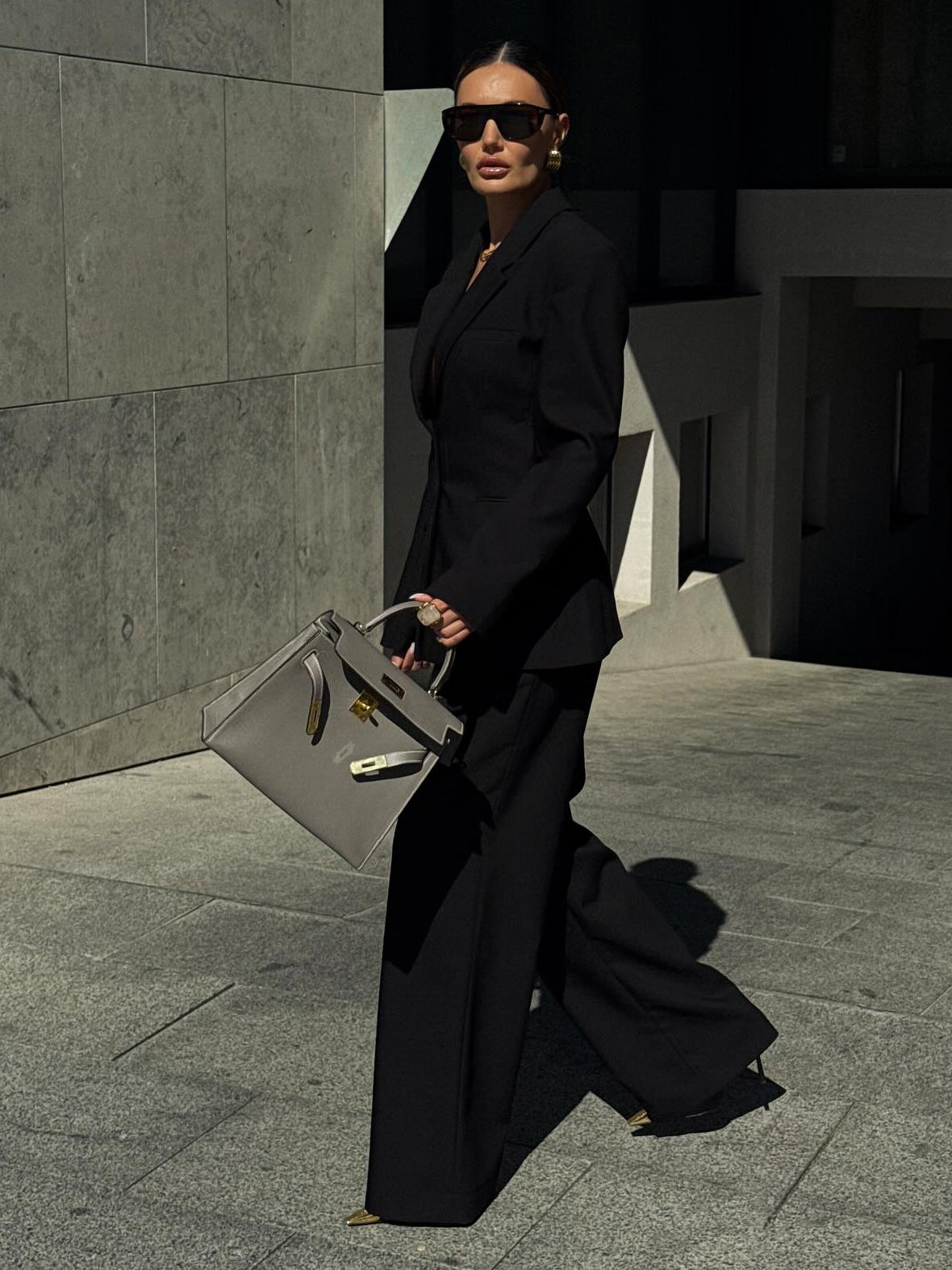 Gracefully Styled Pants for Any Occasion