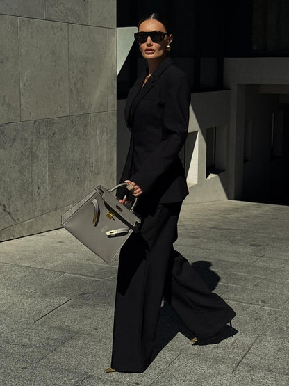 Gracefully Styled Pants for Any Occasion