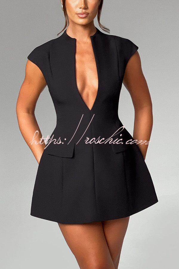 Classic Vintage Dress with a Flattering Fit