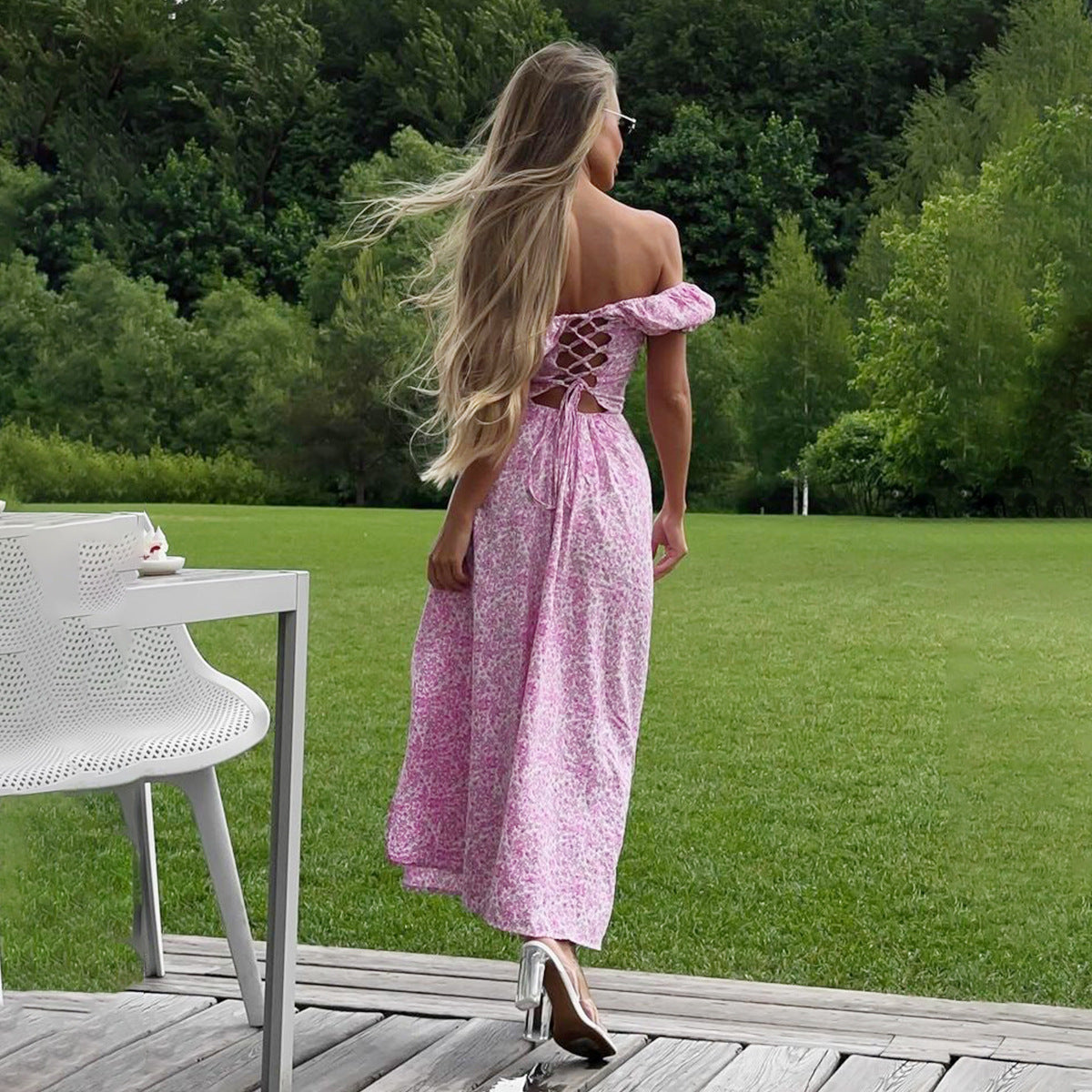 Classic Vintage Dress with a Flattering Fit