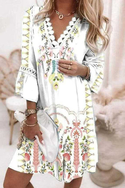 Classic Vintage Dress with a Flattering Fit