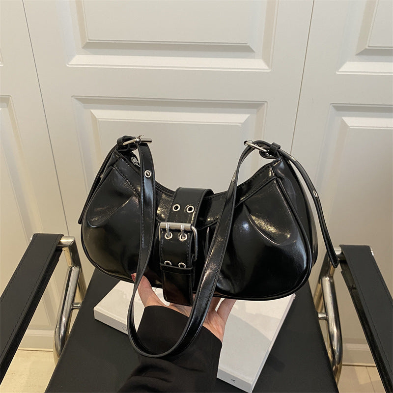 Classic Vintage Bag with a Flattering Fit