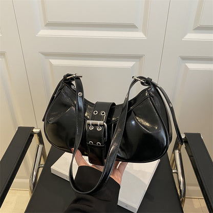 Classic Vintage Bag with a Flattering Fit