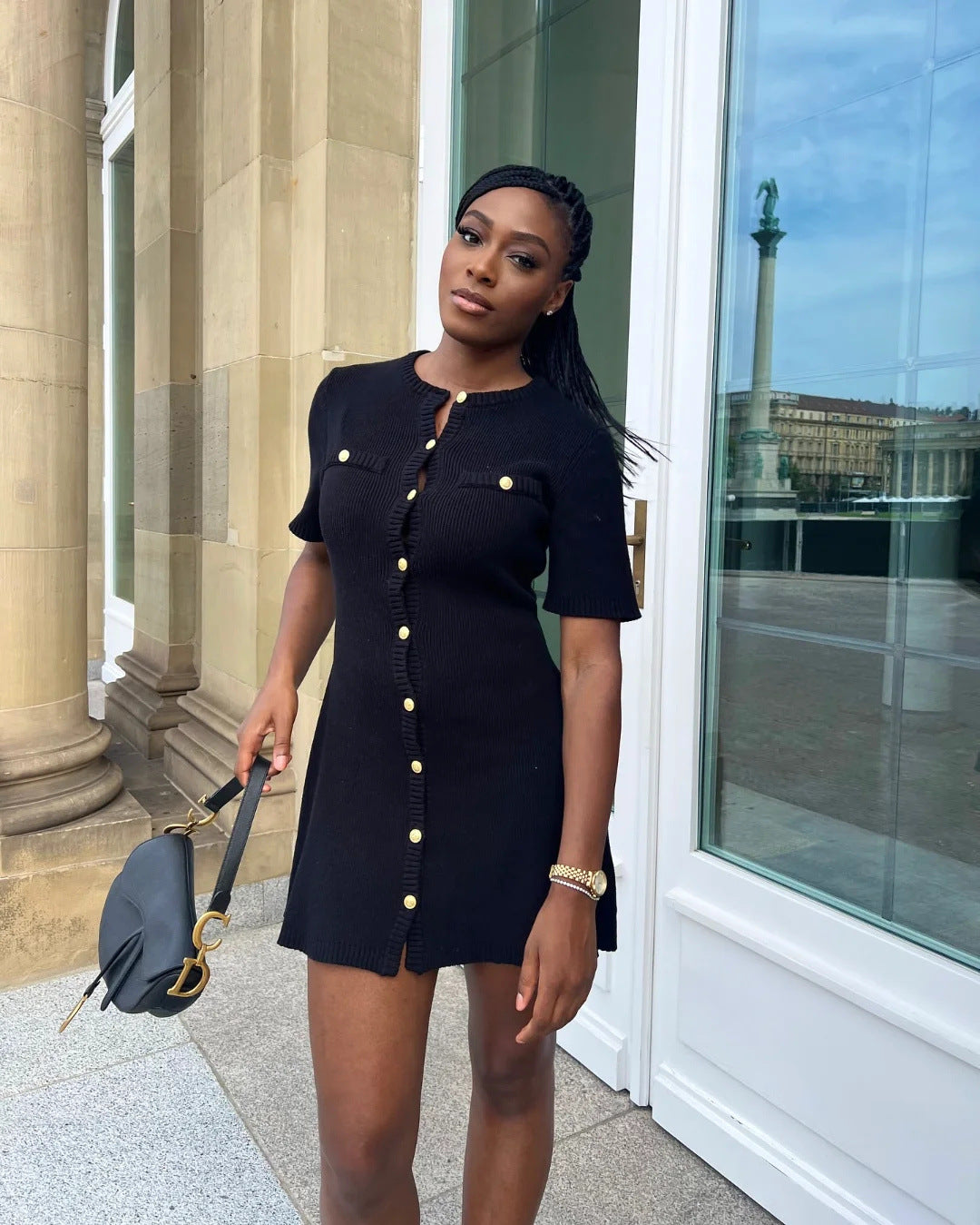 Classic Vintage Dress with a Flattering Fit