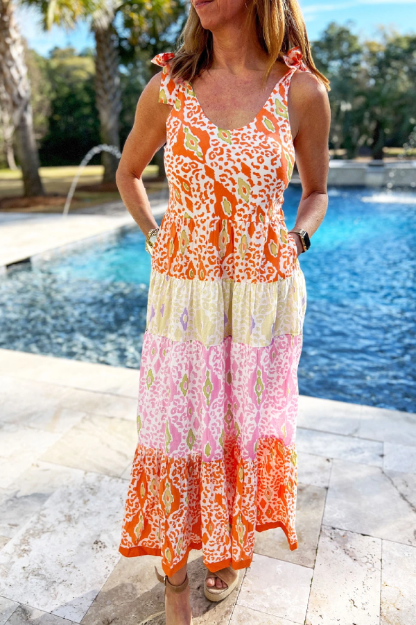 Well Tailored Dress with a Graceful Silhouette