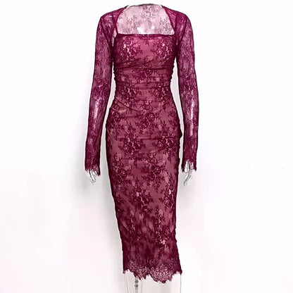Beautifully Finished Dress in a Timeless Design