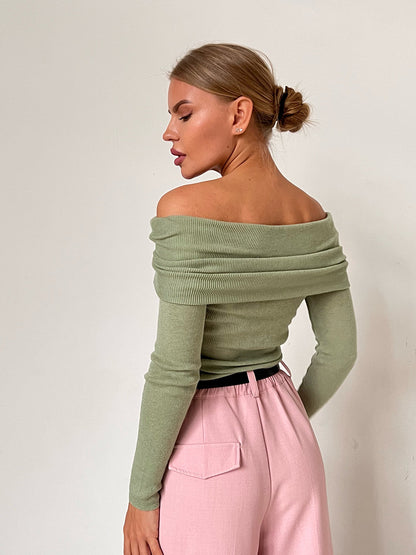 Classic Vintage Top with a Flattering Fit