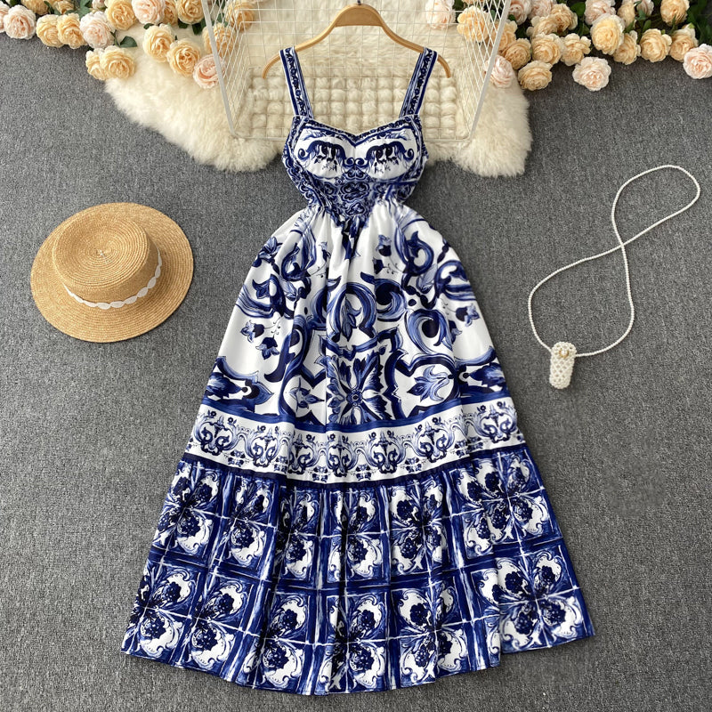 Beautifully Crafted Dress in a Classic Style