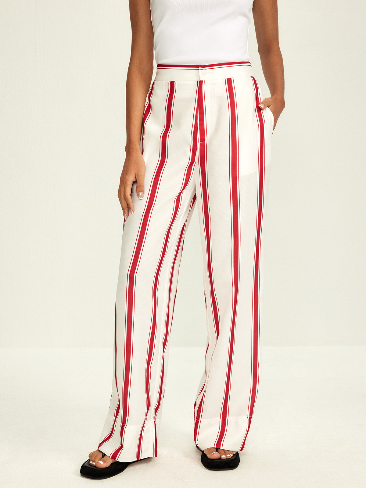 Elegantly Styled Pants for Everyday Wear