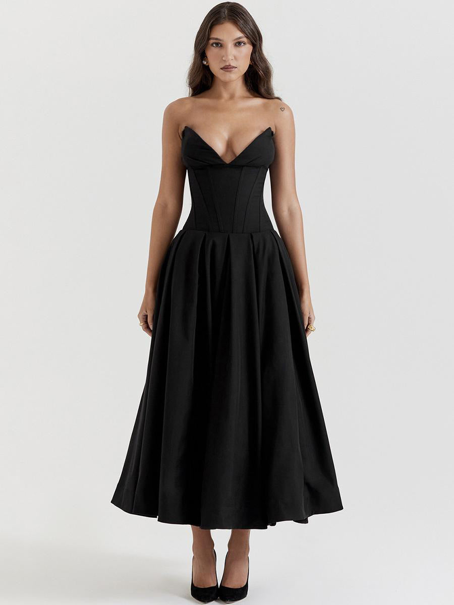 Well Tailored Dress with a Graceful Silhouette