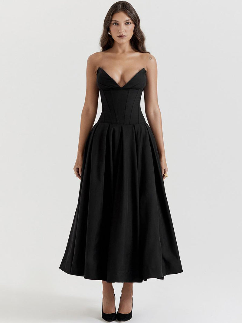 Well Tailored Dress with a Graceful Silhouette