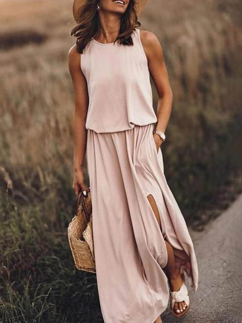 Effortlessly Elegant Dress with a Timeless Design