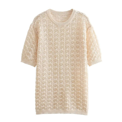 Gracefully Styled Garment for Any Occasion