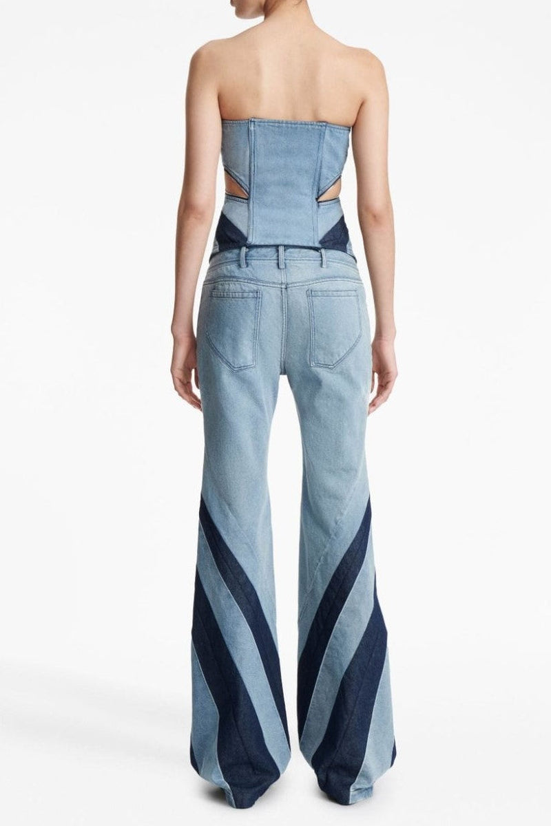 Gracefully Styled Garment for Any Occasion