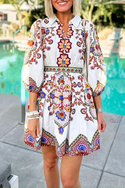 Classic Vintage Dress with a Flattering Fit