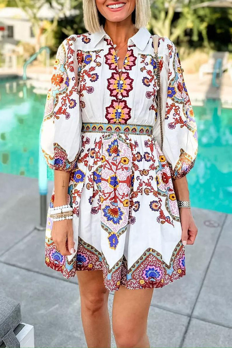 Classic Vintage Dress with a Flattering Fit