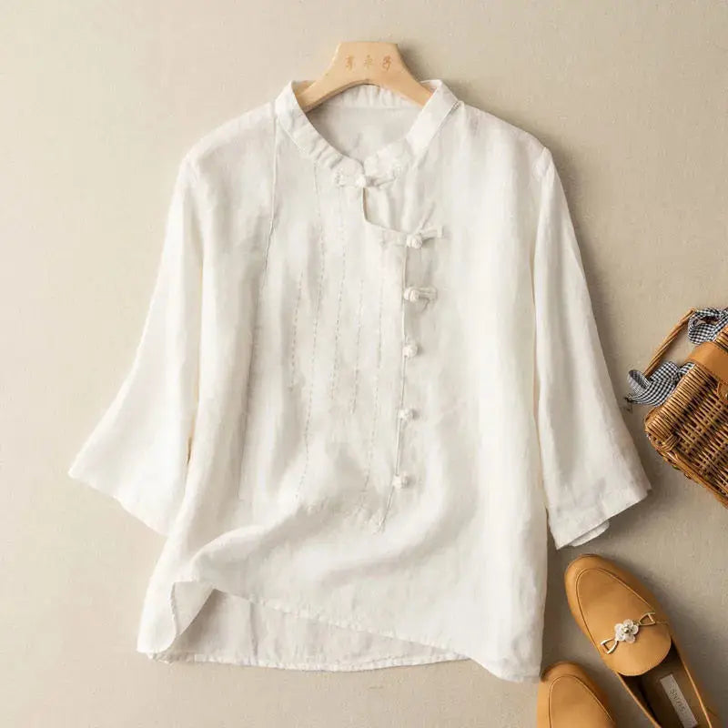 Sophisticated Blouse with a Clean Classic Look