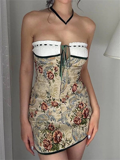 Classic Vintage & Enduringly Stylish Dress