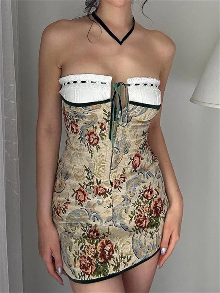 Classic Vintage & Enduringly Stylish Dress