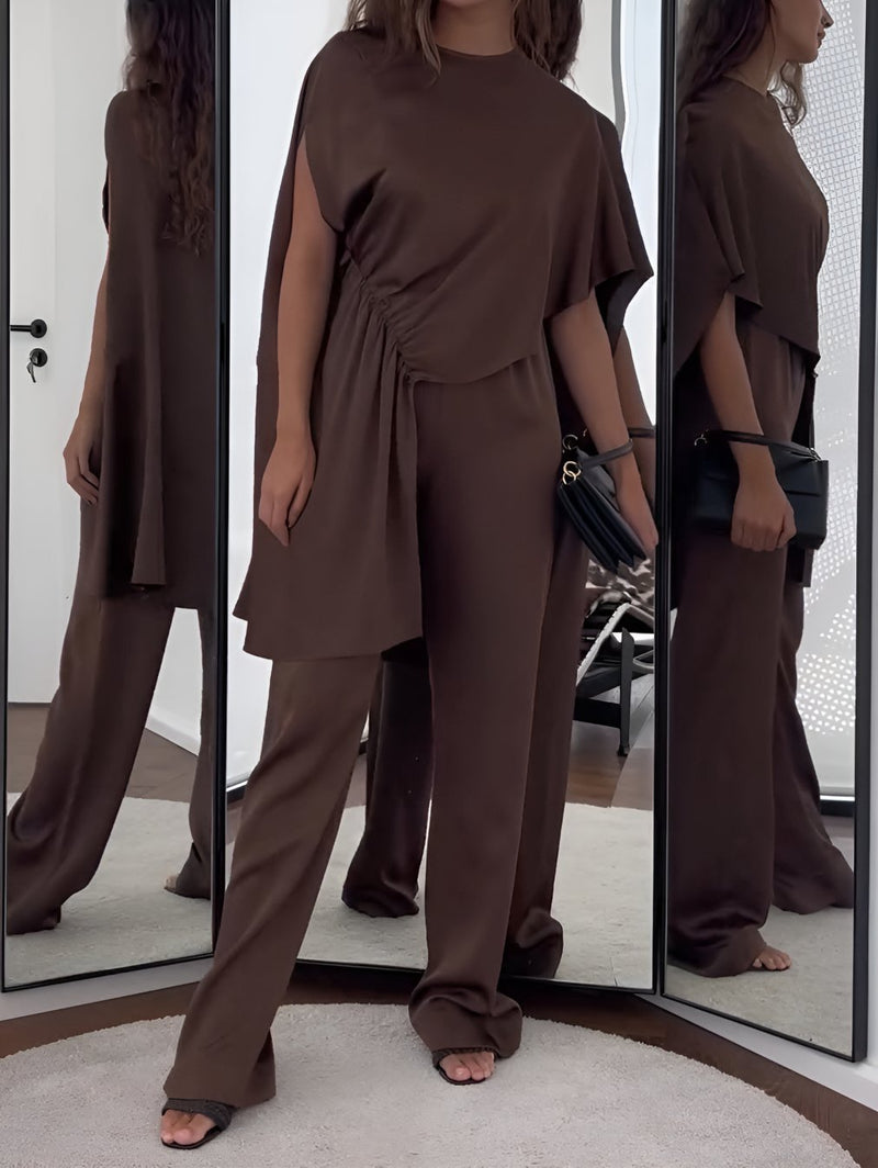 Well Tailored Pants with a Graceful Silhouette