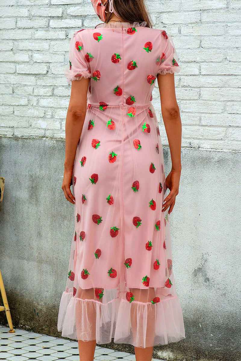 Effortlessly Elegant Dress with a Timeless Design