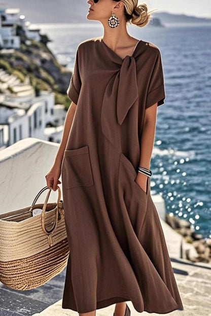 Well Tailored Dress with a Graceful Silhouette