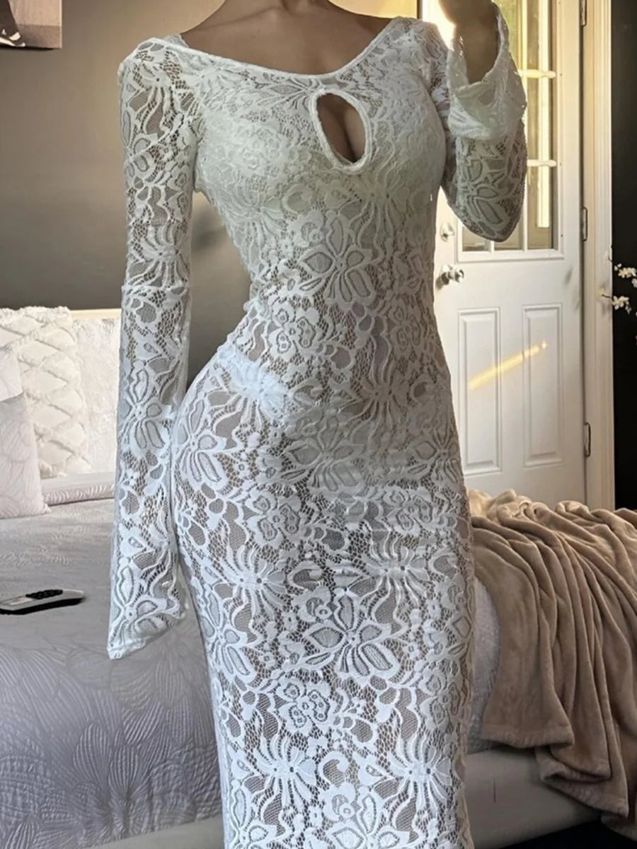 Beautifully Crafted Dress in a Classic Style