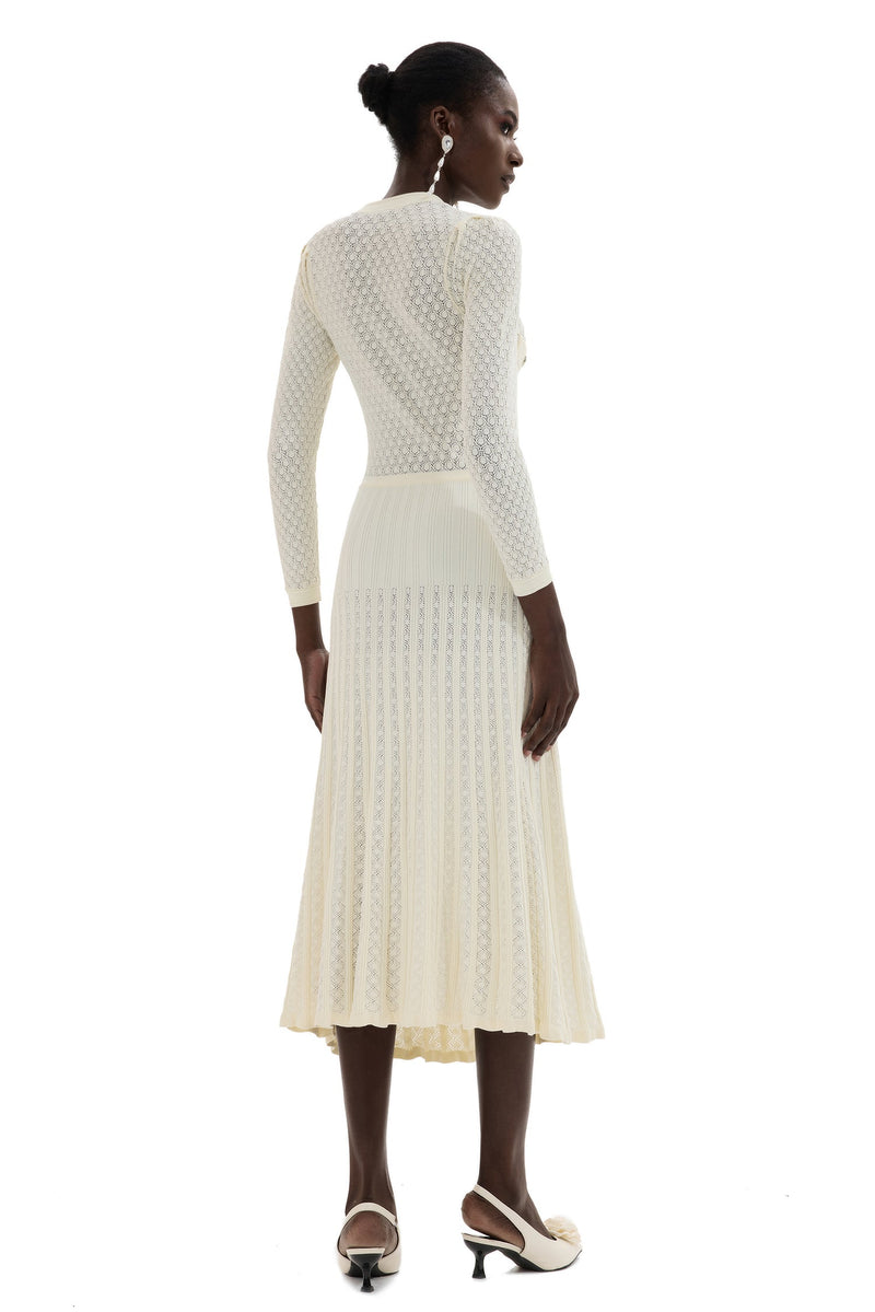 Polished Dress with an Effortless Classic Look