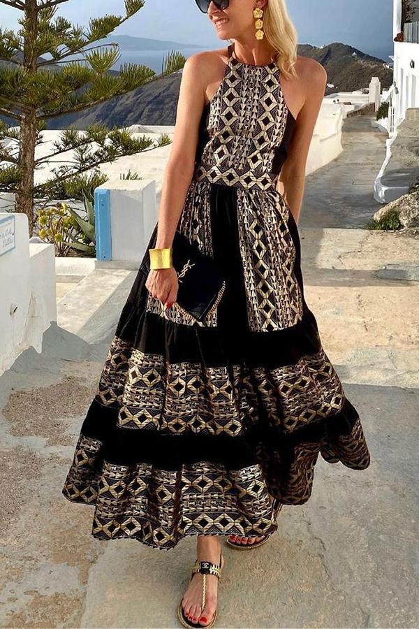 Classic Vintage Dress with a Flattering Fit