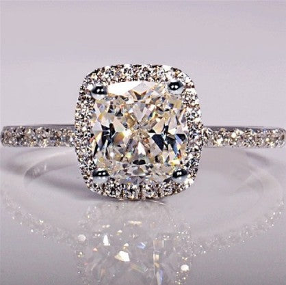 Romantic Gold Ring for Special Moments